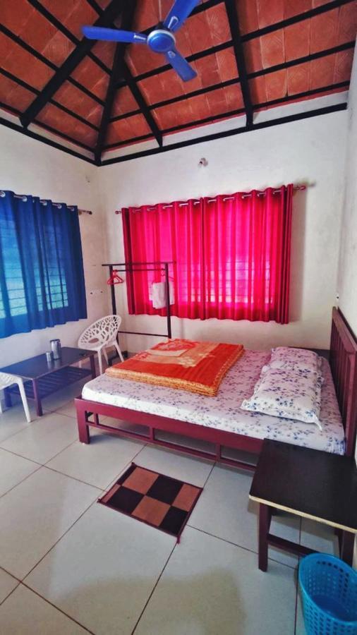 Staymaker Kasargali Homestay Sakleshpur Exteriör bild