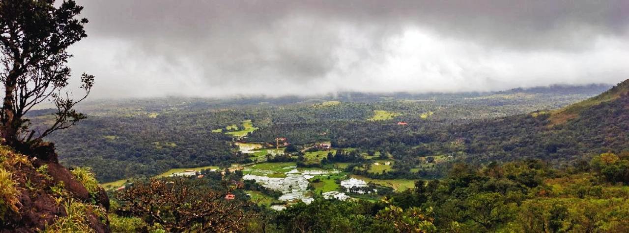 Staymaker Kasargali Homestay Sakleshpur Exteriör bild