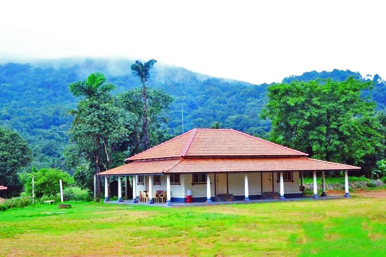 Staymaker Kasargali Homestay Sakleshpur Exteriör bild